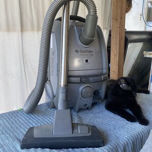 SANITAIRE Model PS 6952 Vacuum